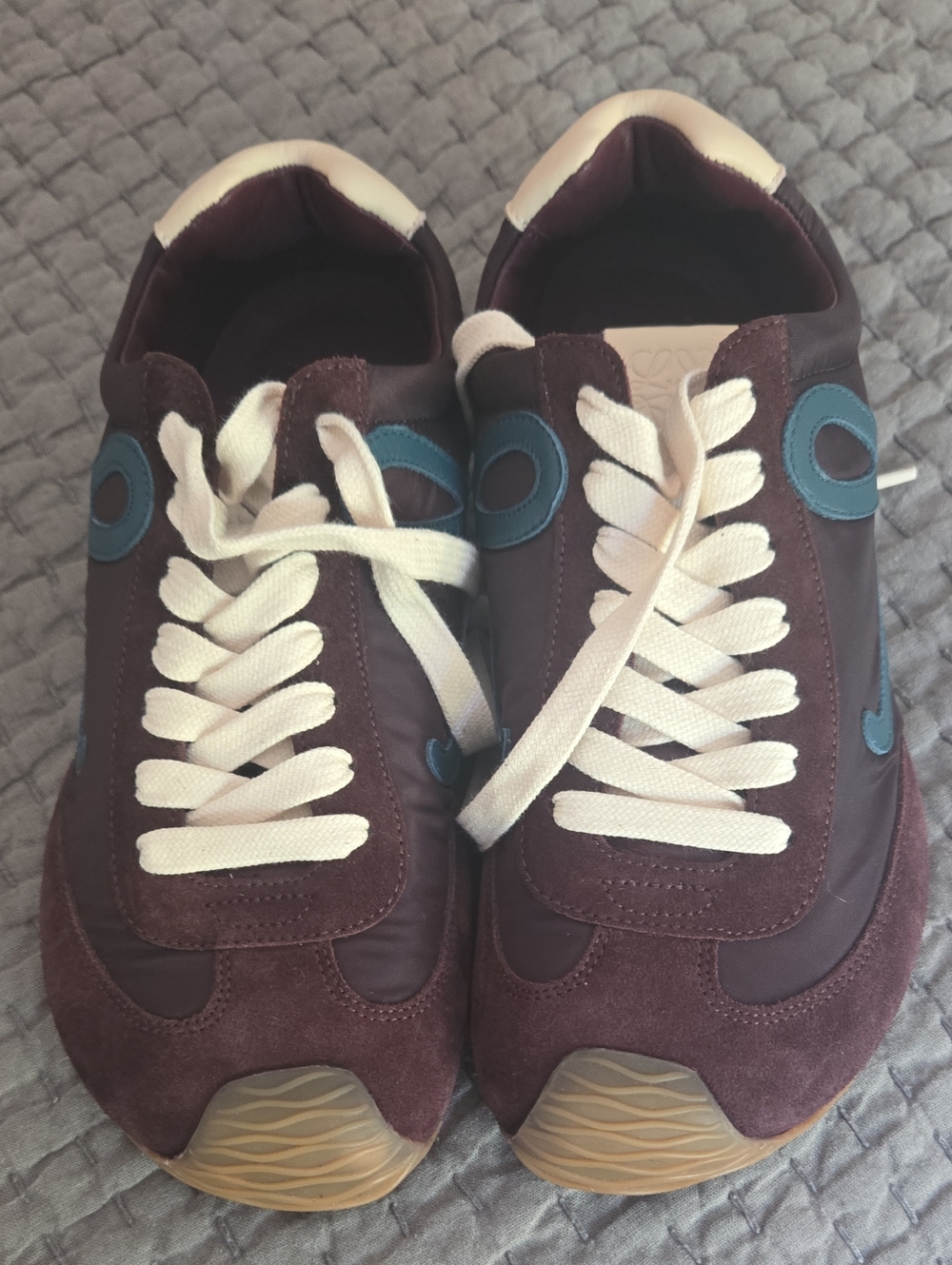 Gorgeous LOEWE authentic BALLET RUNNER Sneakers in Burgundy and Teal 39